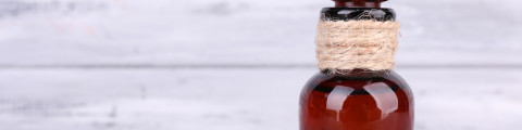 Donker flesje met homeopathisch geneesmiddel