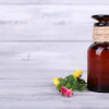 Donker flesje met homeopathisch geneesmiddel